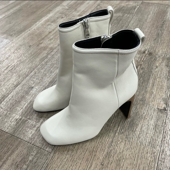 NIB: RAG & BONE Leather Ellis Boot/Booties in Ivory White, Size 6.5 (36.5 EU) - Picture 2 of 15